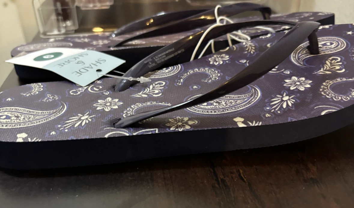NEW-Shade & Shore Paisley Flip Flops Size 9 - photo 2