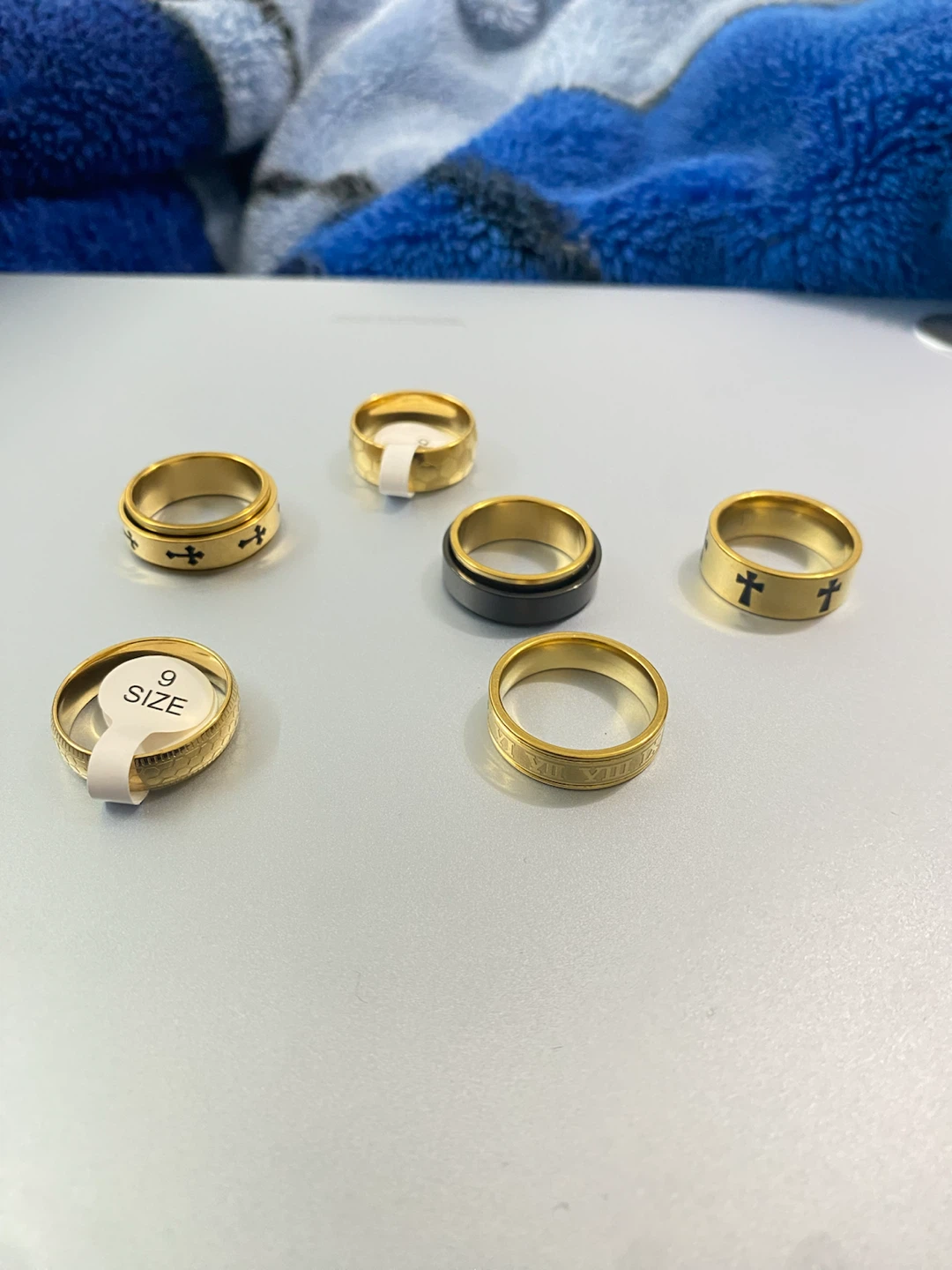 Set of 5 Gold-Tone Stainless Steel Rings - photo 2