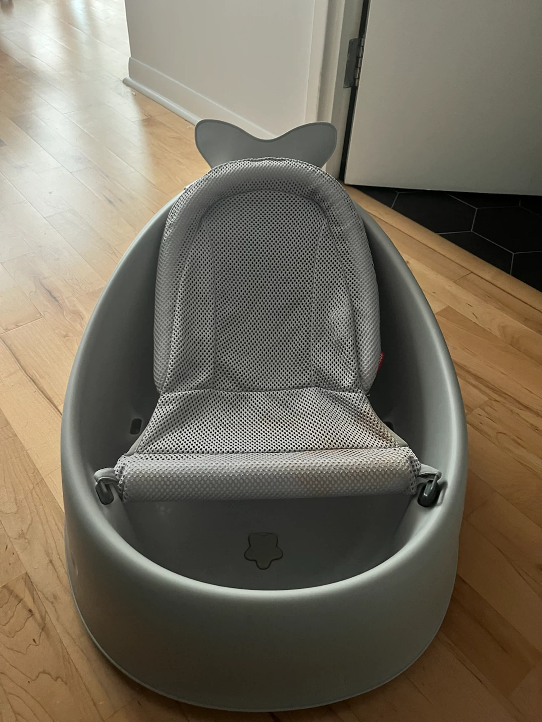 Skip Hop Moby Smart Sling 3-Stage Bath Tub - photo 4