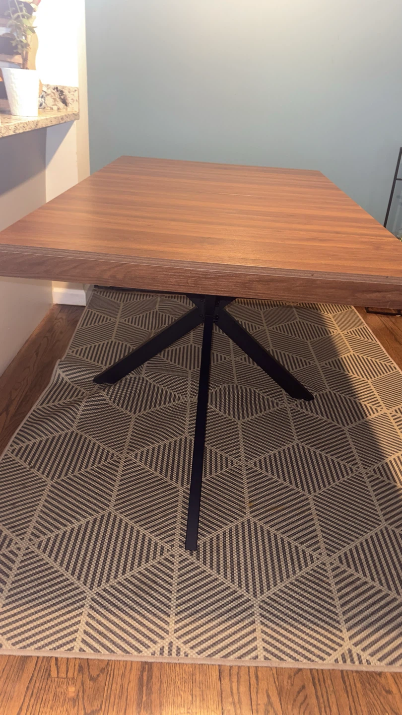 Extendable dining table in excellent condition – Like new - photo 2