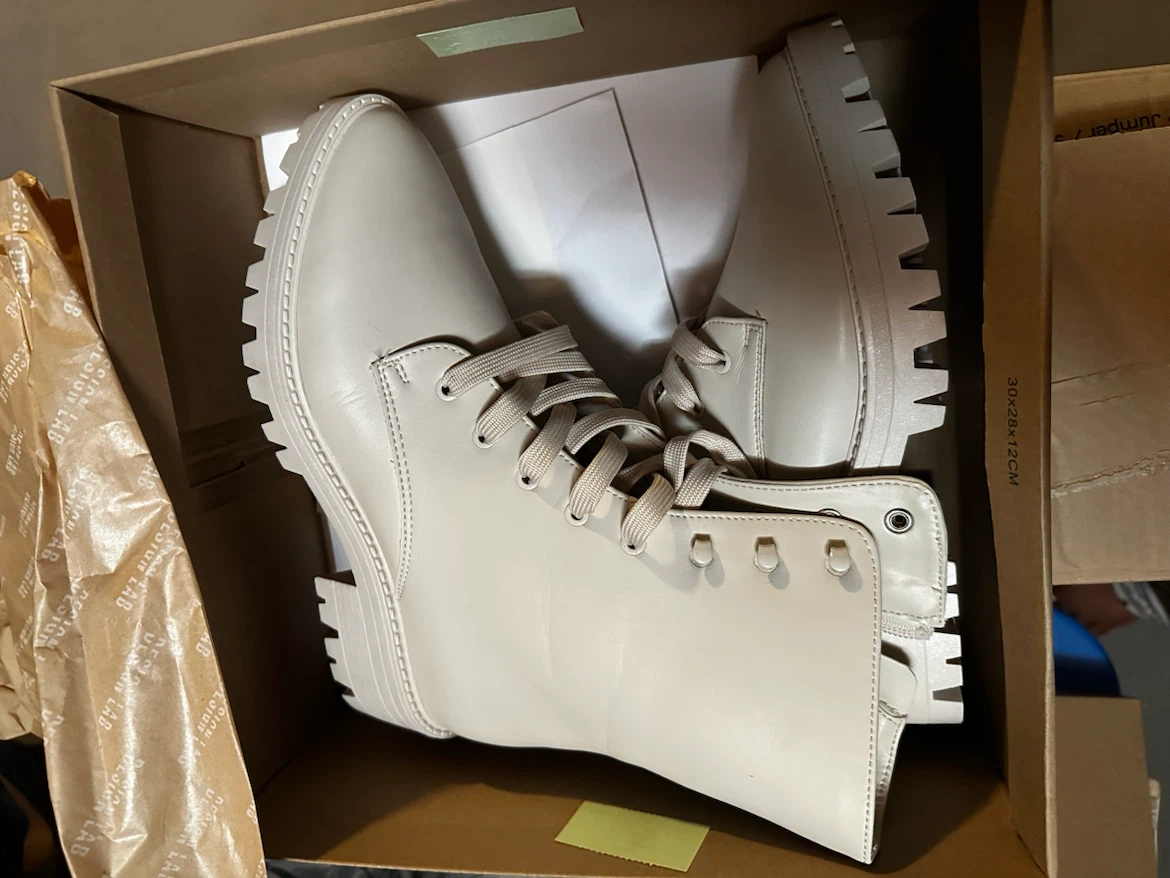 DESIGN LAB DIXEN Women's White/Blanc Lace-Up Boots Size 7 - photo 2