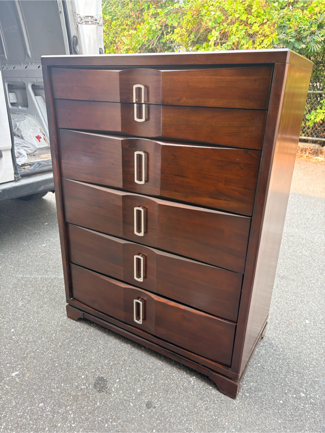Delivery available- dresser - photo 4