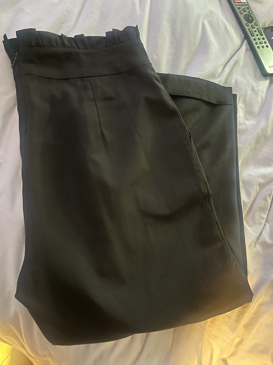 BCBG Generation Black Ruffled Waist Skirt Size 6 - photo 3