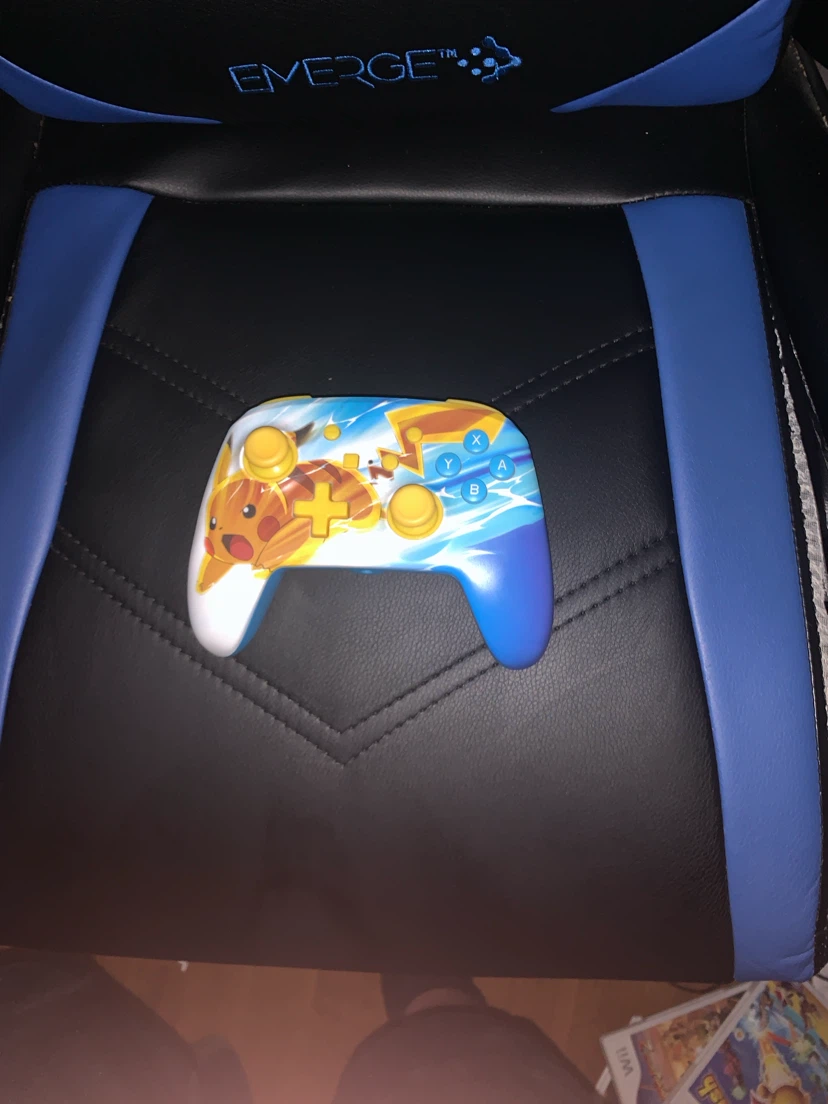 Nintendo switch pikatchu controller