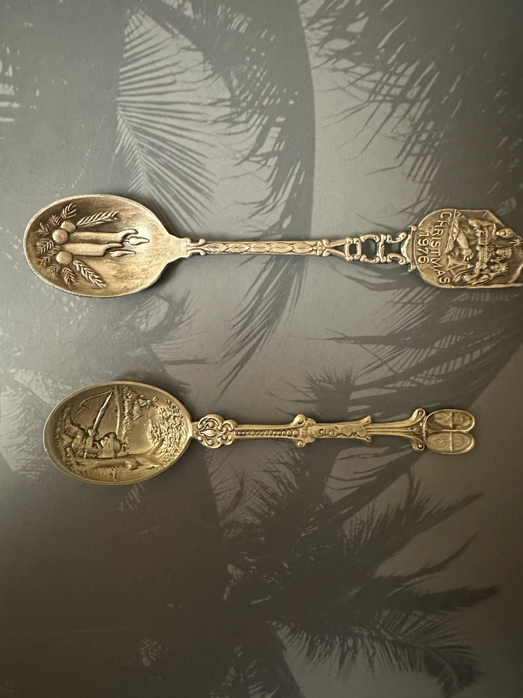 Vintage Souvenir Spoons (Set of 2) – 1976 Christmas & Fishing - photo 2