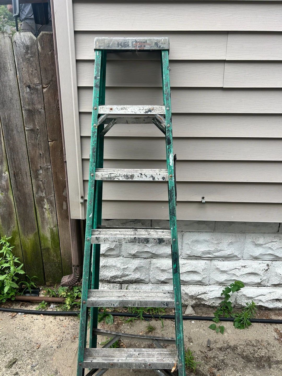 6 feet Step Ladder - photo 2