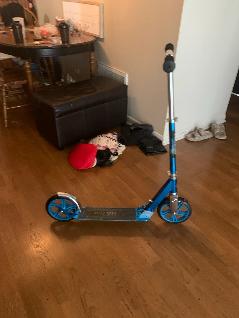 Razor Blue Kick Scooter folding