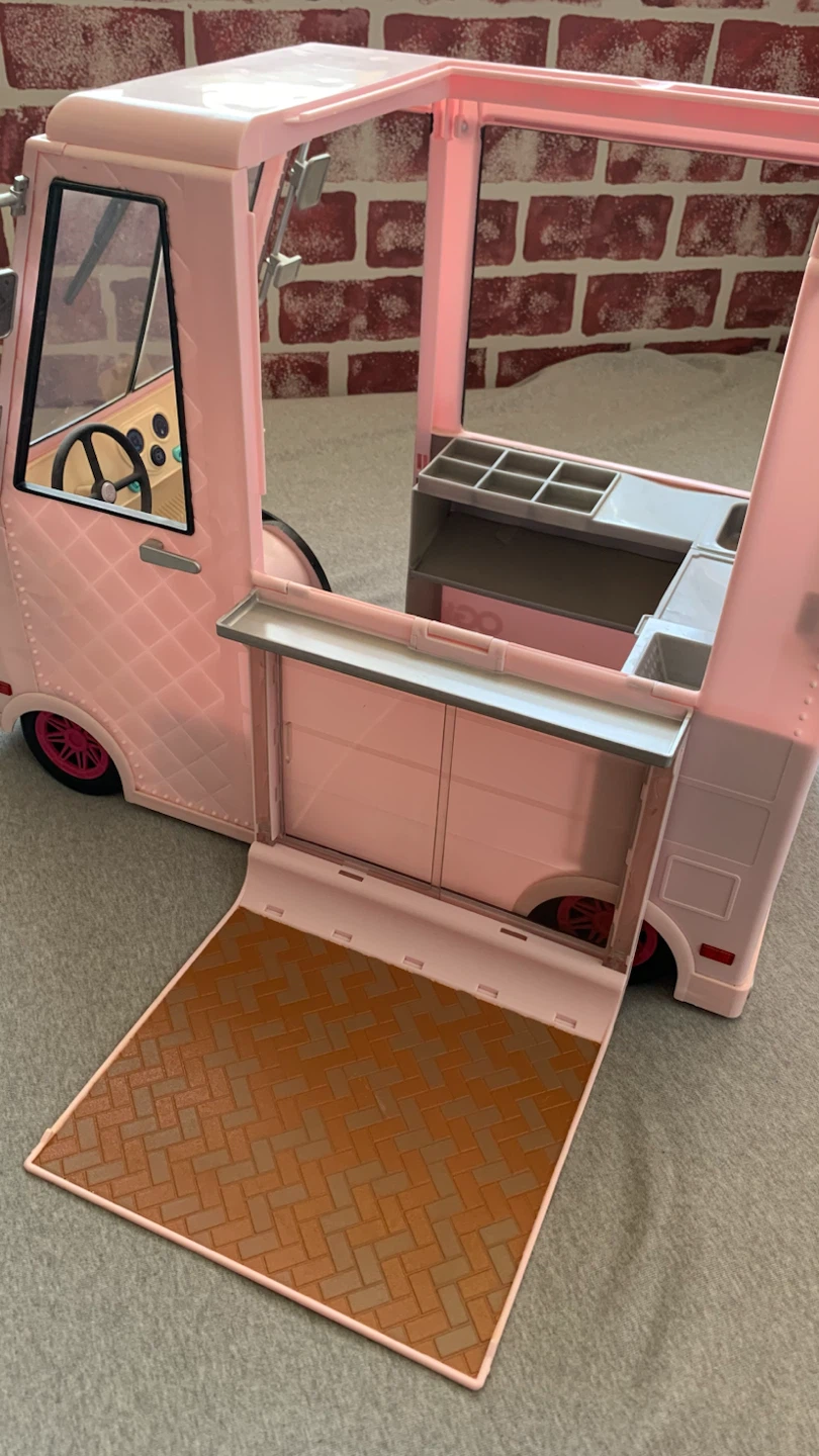 Our Generation Sweet Stop Ice Cream Truck with Accessories - photo 3