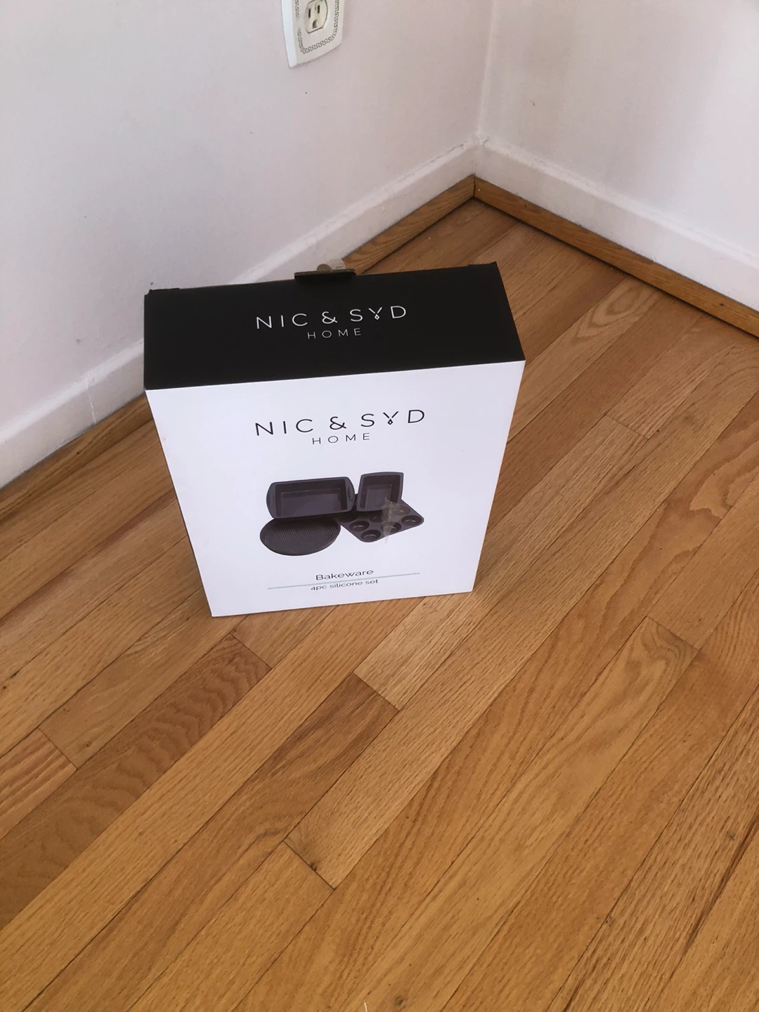 NIC & SYD HOME Silicone Bakeware Set