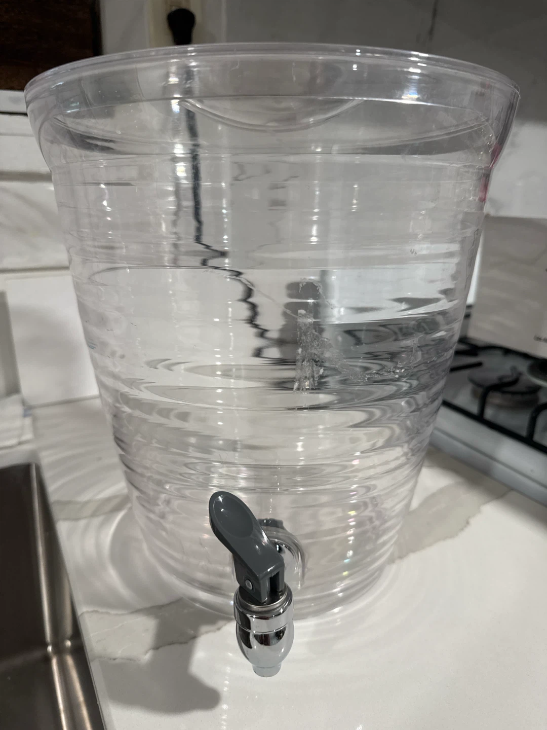 Clear Beverage Dispenser with Tap