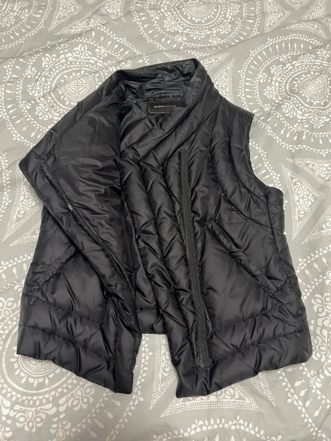 BCBGMAXAZRIA Black Puffer Vest - photo 3