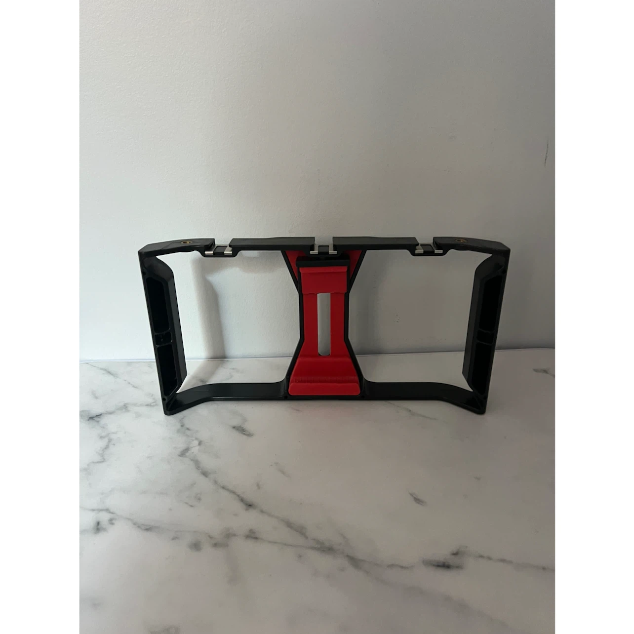 Black and Red Phone Cage Rig