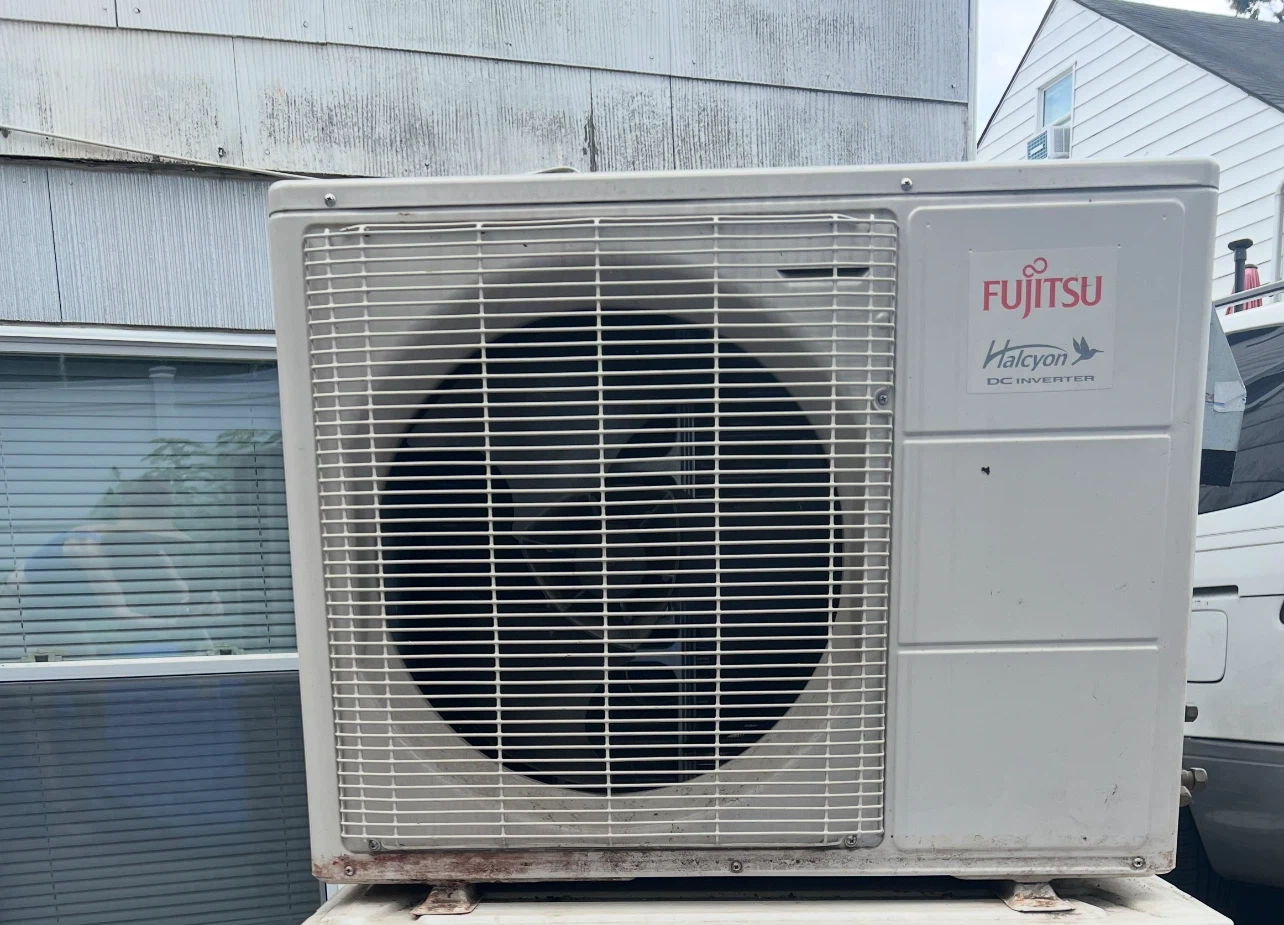 Fujitsu Halcyon DC Inverter Outdoor Unit - photo 3