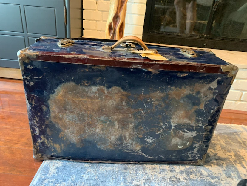 Vintage Blue Train Case - photo 3