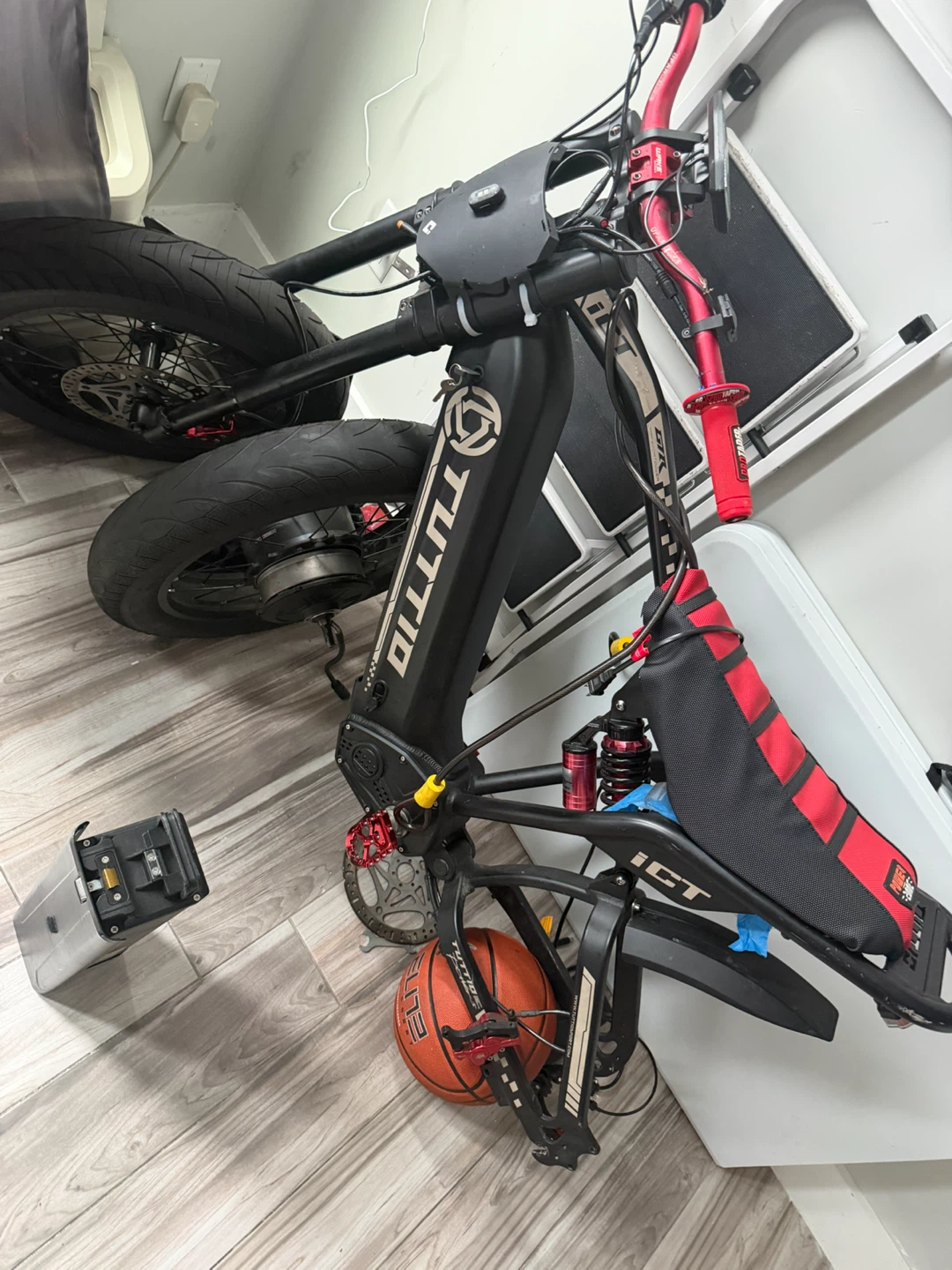 TUTTO Electric Bicycle