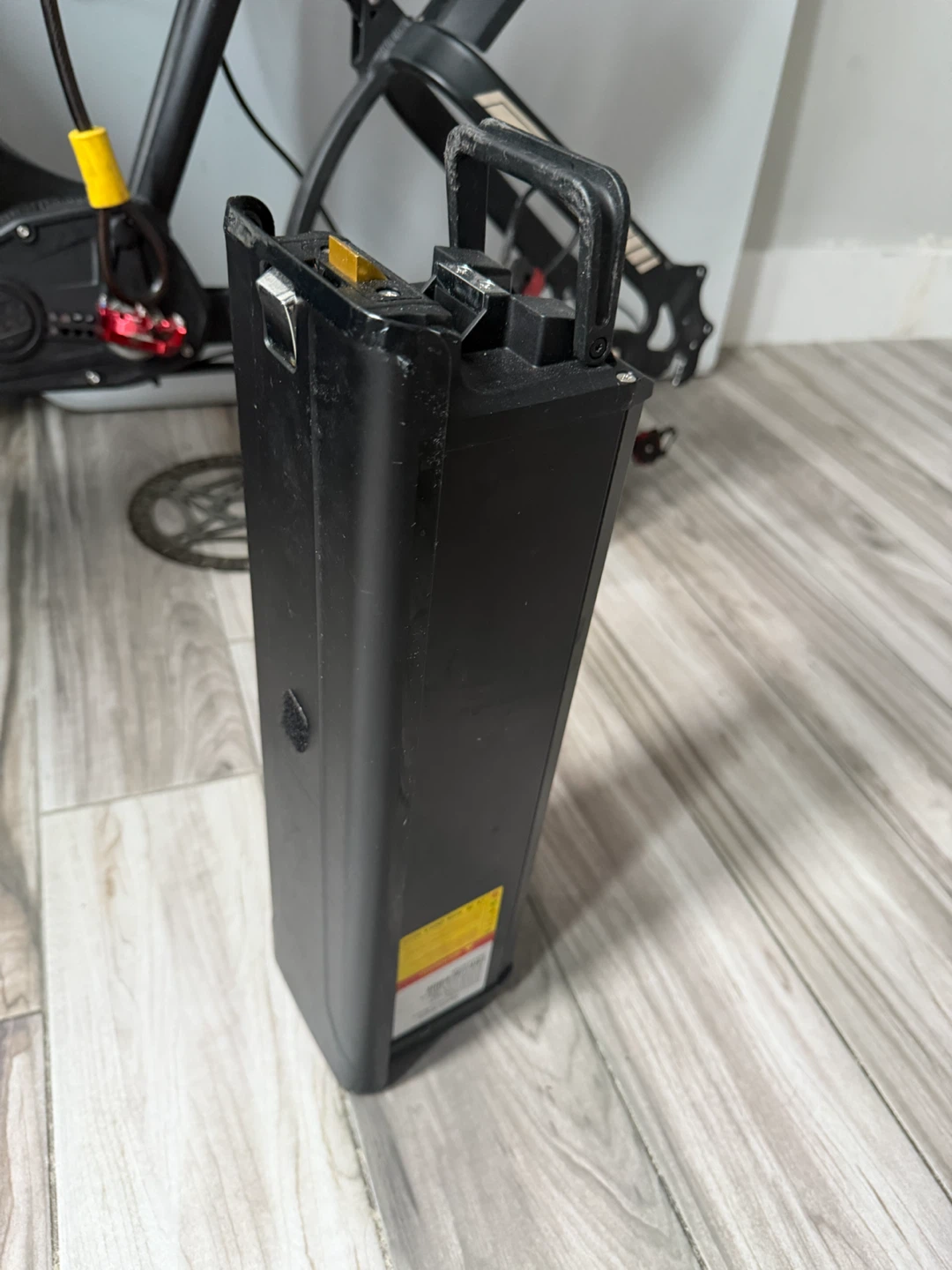 TUTTO Electric Bicycle - photo 3