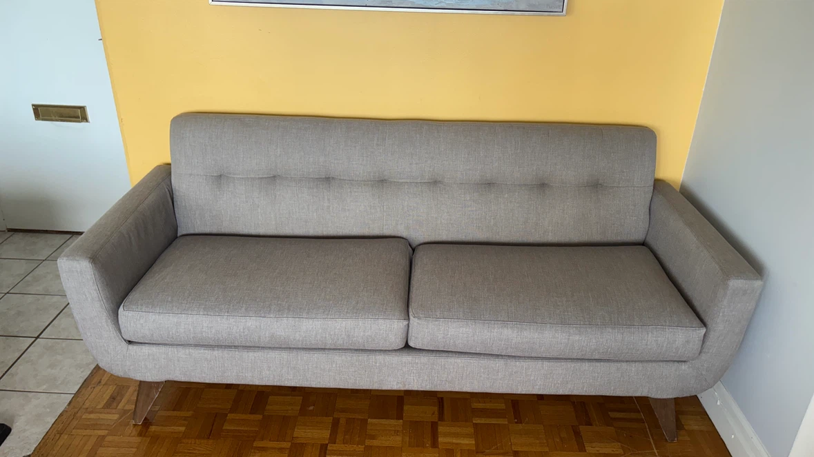 Beautiful, high-quality grey sofa from Hudson's Bay. - photo 2