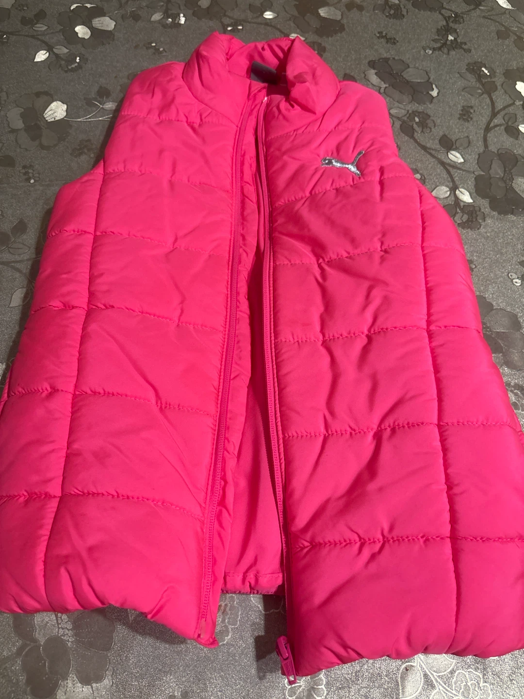 Puma Puffer Vest Size S (7-8) Bright Pink