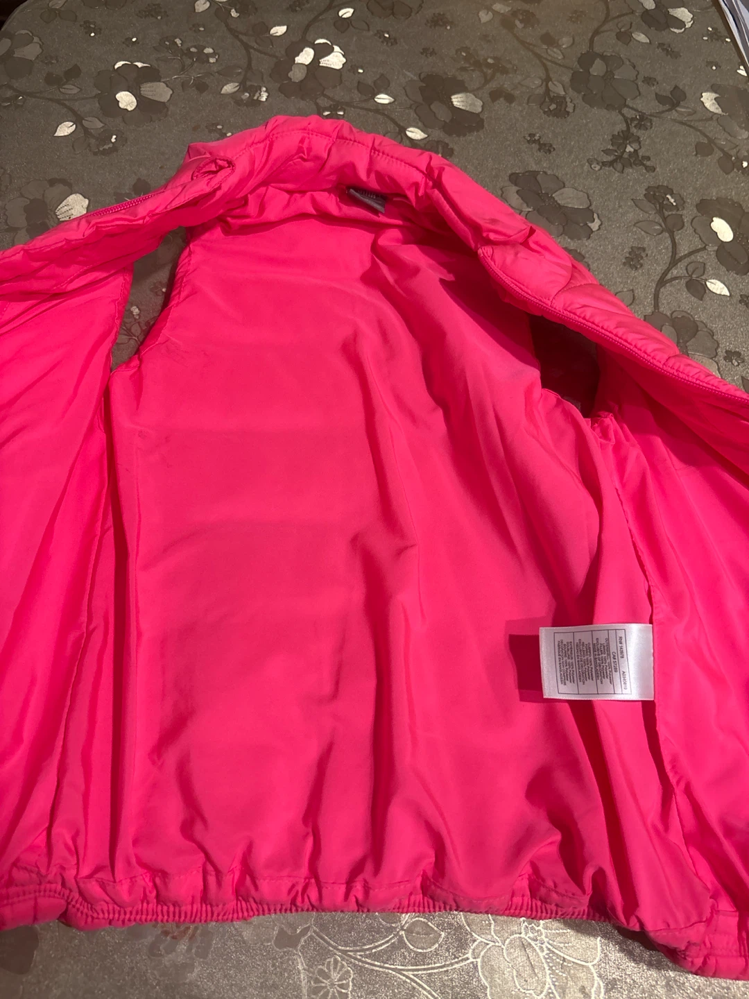 Puma Puffer Vest Size S (7-8) Bright Pink - photo 2