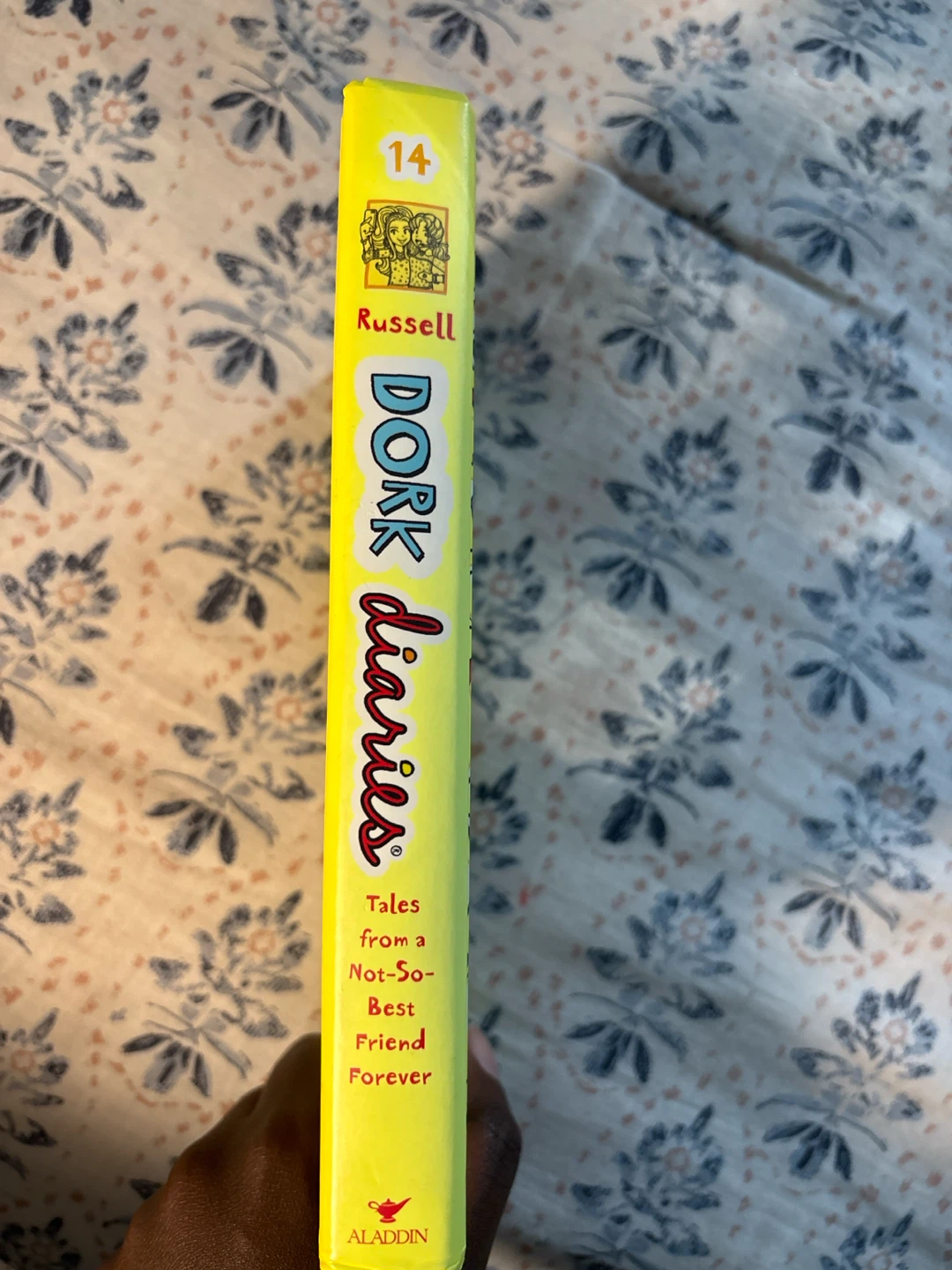 Dork Diaries #14: Tales from a Not-So-Best Friend Forever - photo 2