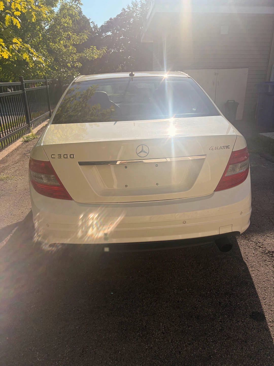 2011 White Mercedes-Benz C300 4MATIC Sedan - photo 5