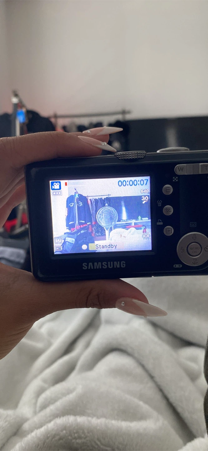 Samsung Digimax S600 Digital Camera - photo 3