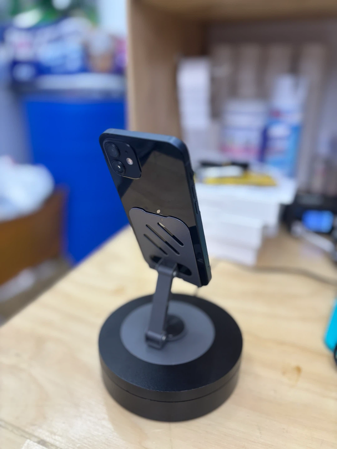 Unlocked iPhone 12 - photo 5