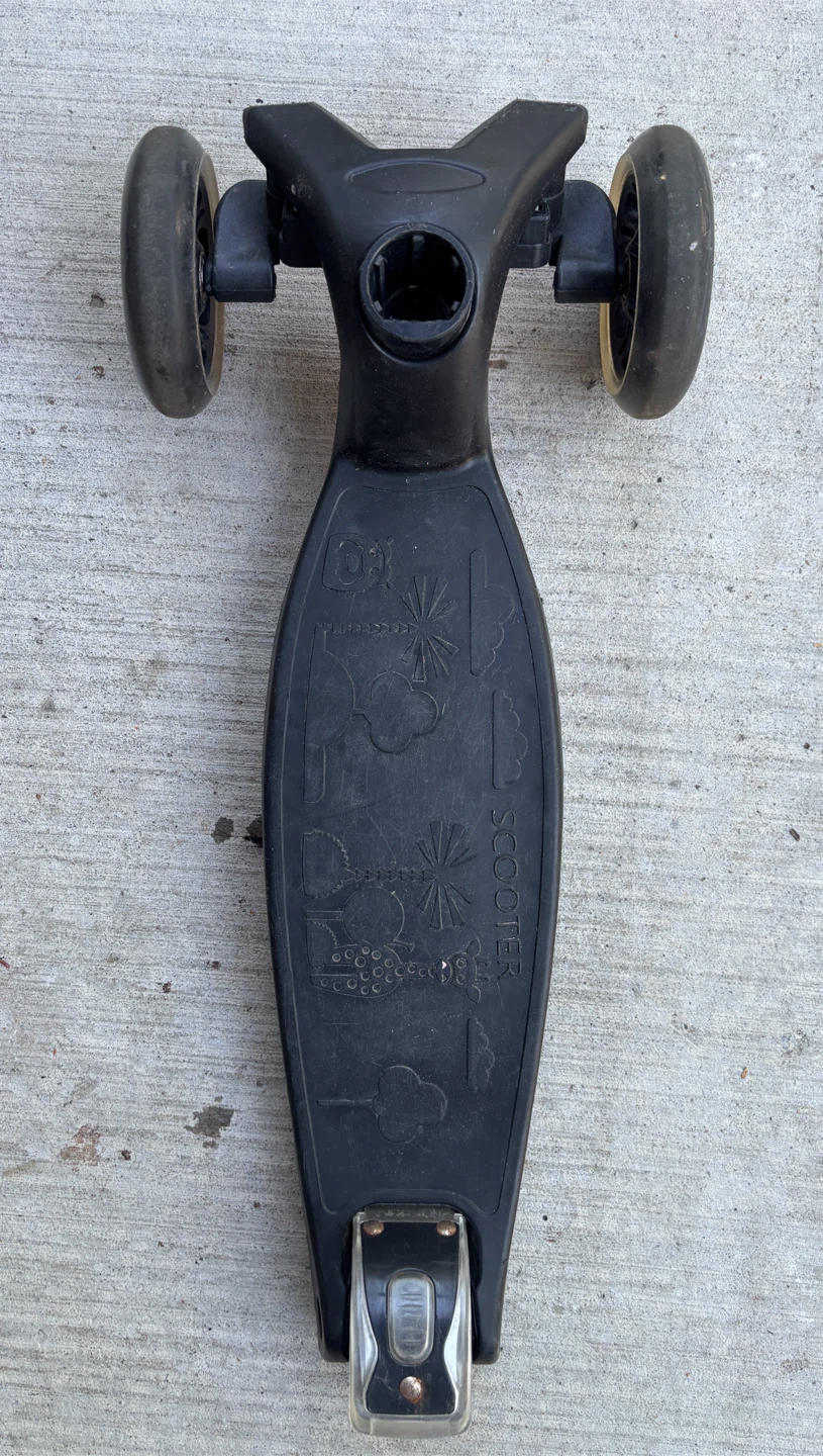 3-Wheel Scooter board (with lights inside wheels)