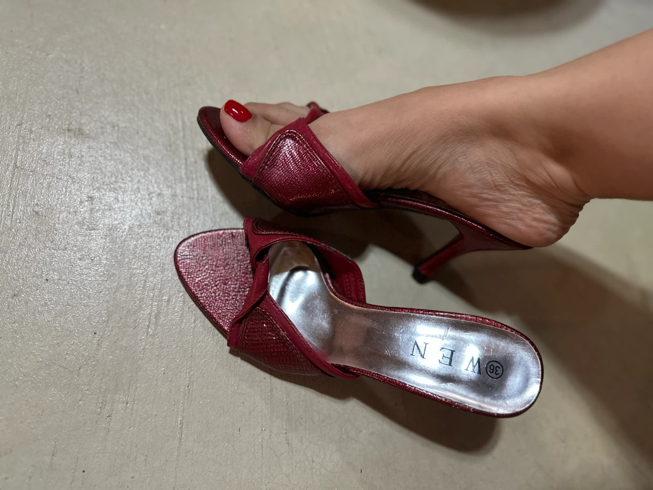 WEN Women's Red Mules Size 36