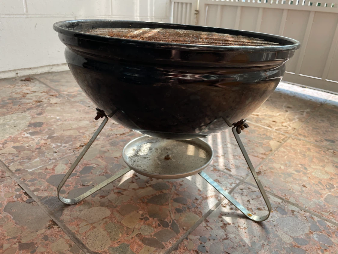 Weber Smokey Joe 14” Charcoal portable grill - photo 2