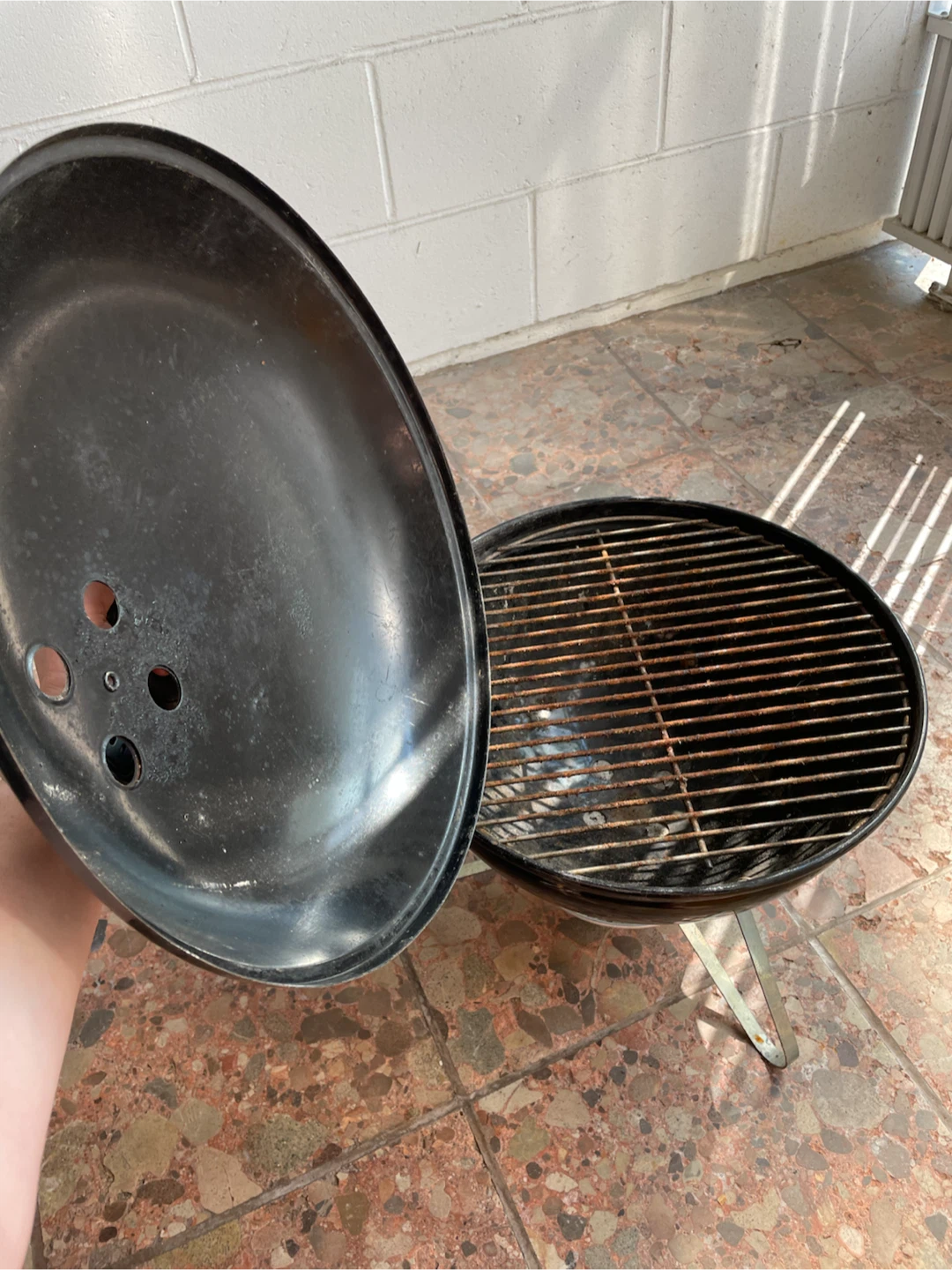 Weber Smokey Joe 14” Charcoal portable grill - photo 3
