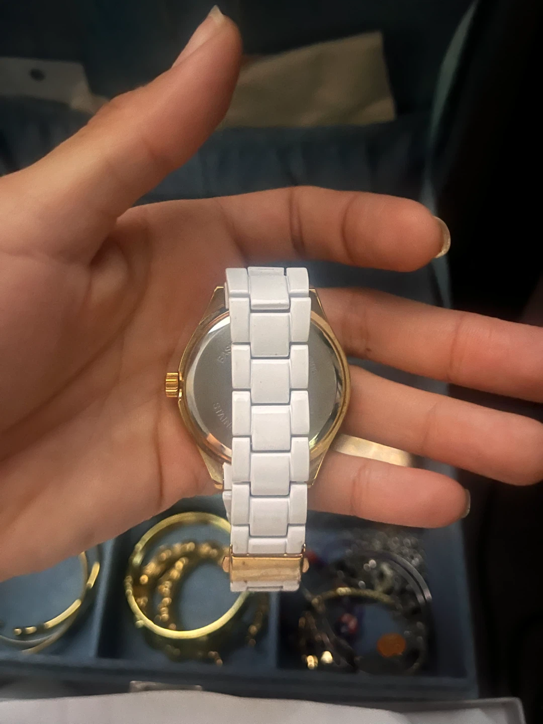 White and Gold Watch - photo 2