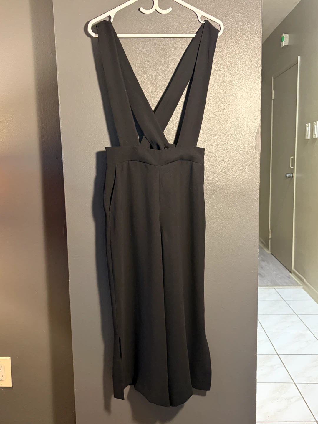 Black Culottes with Suspenders - Me Sense