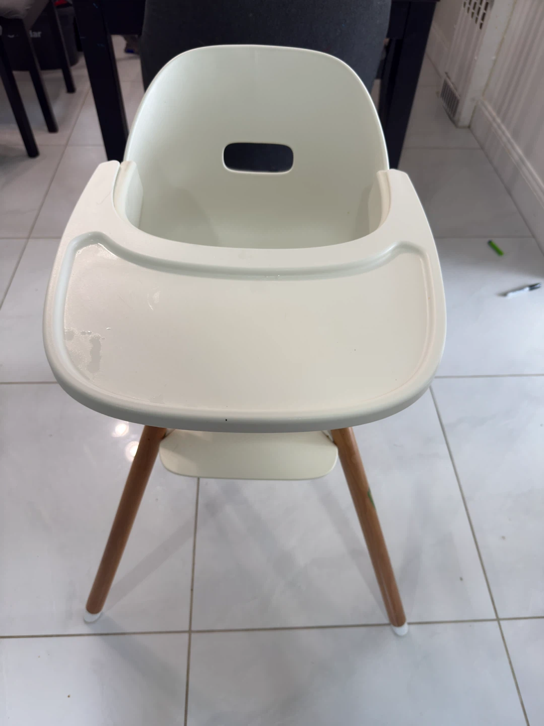 Lalo High Chair with Wooden Legs - photo 2