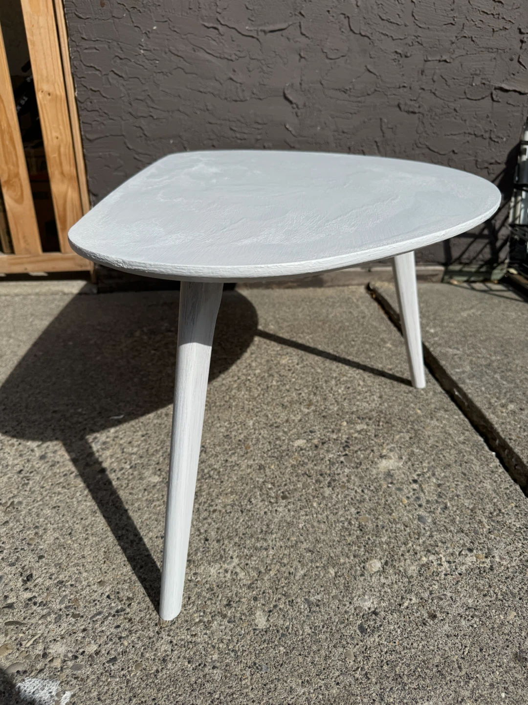 White coffee table - photo 5
