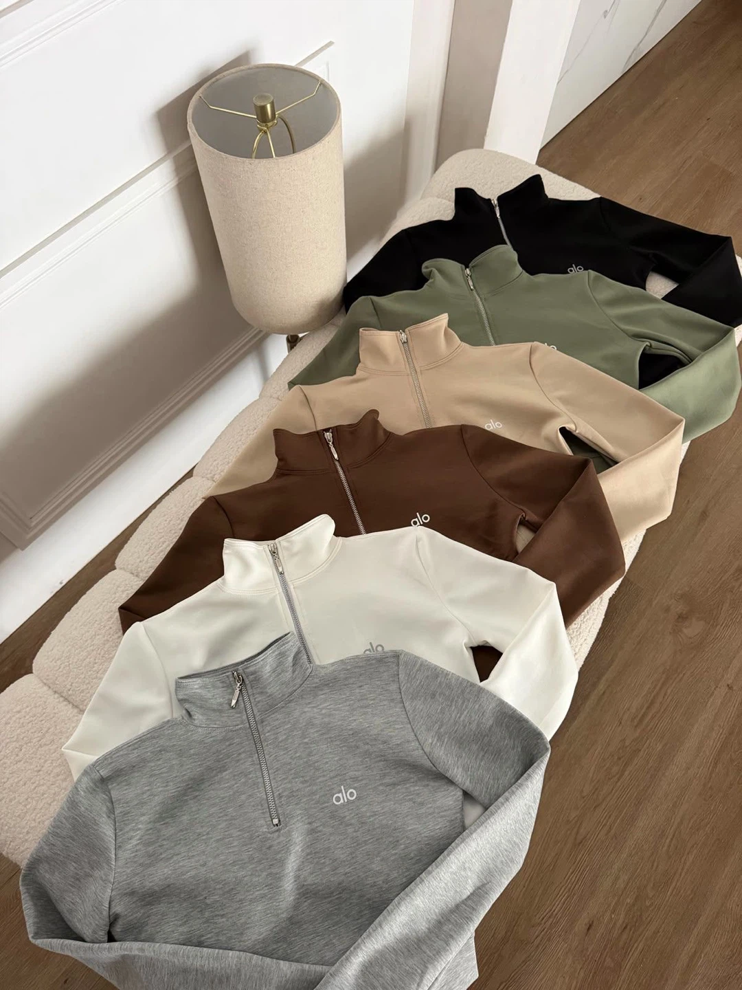 Alo Yoga Athletic Pants & Jackets