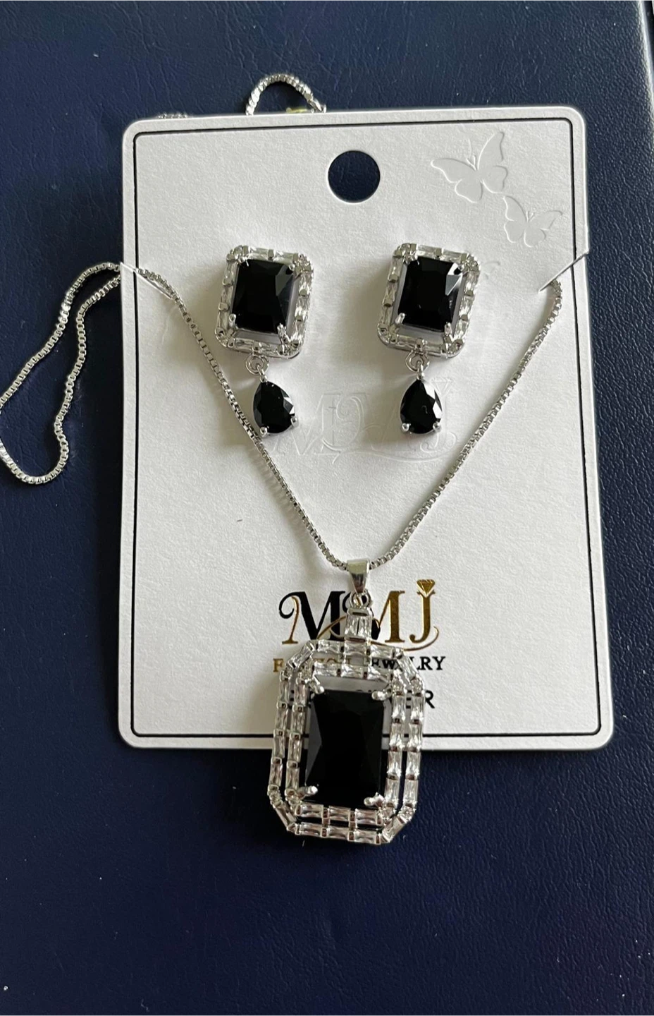 MMJ Jewelry Set - Necklace and Earrings - photo 3