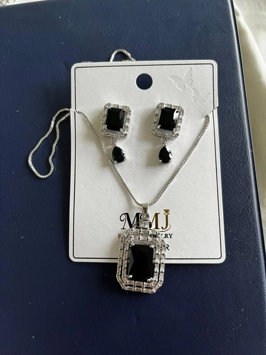MMJ Jewelry Set - Necklace and Earrings - photo 4