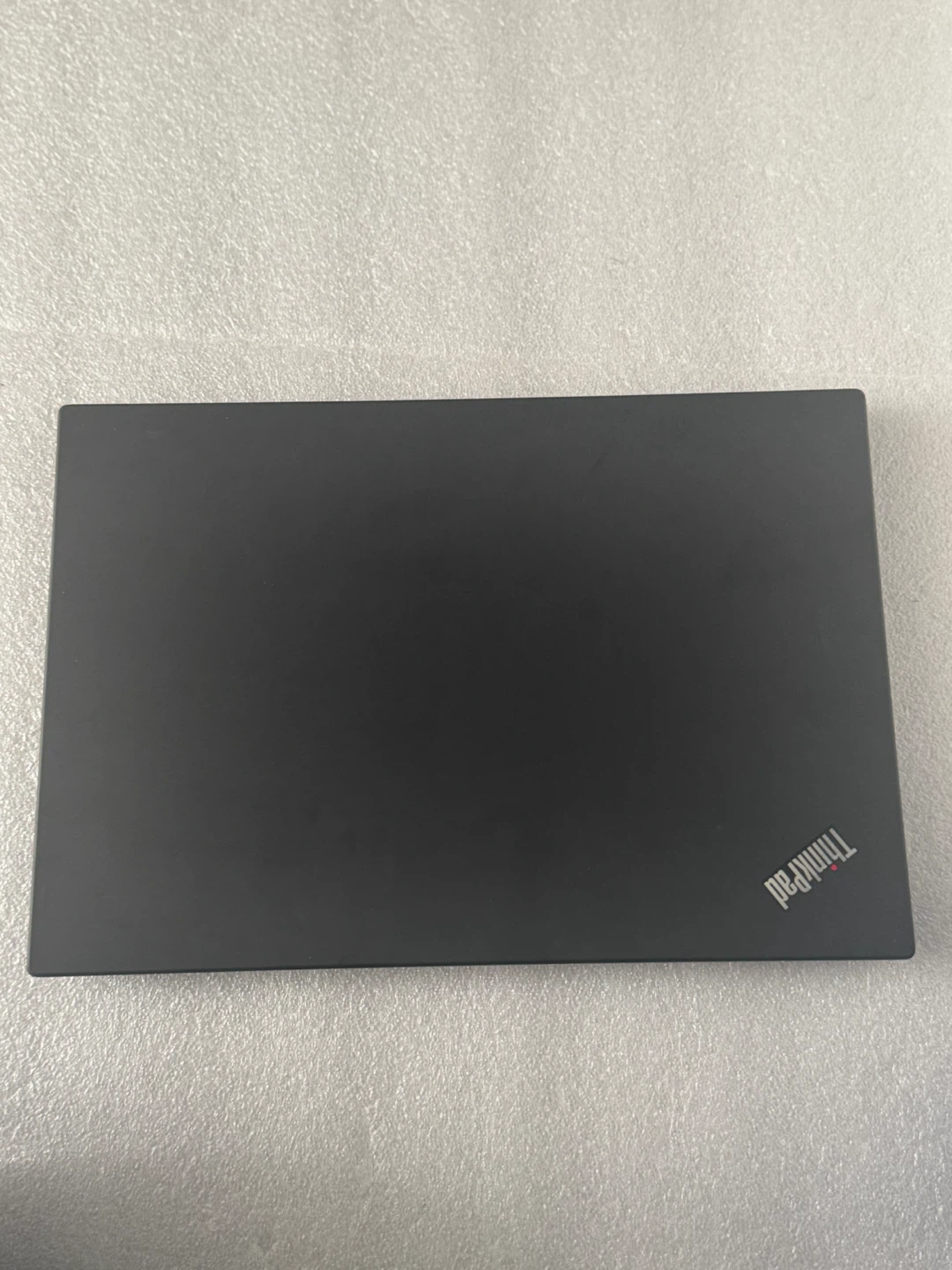 Lenovo ThinkPad T490 Laptop