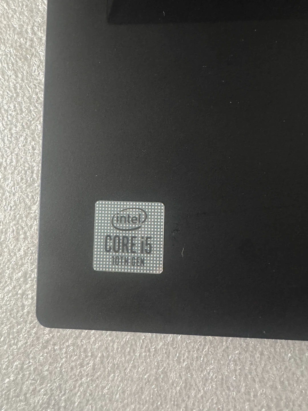Lenovo ThinkPad T490 Laptop - photo 4