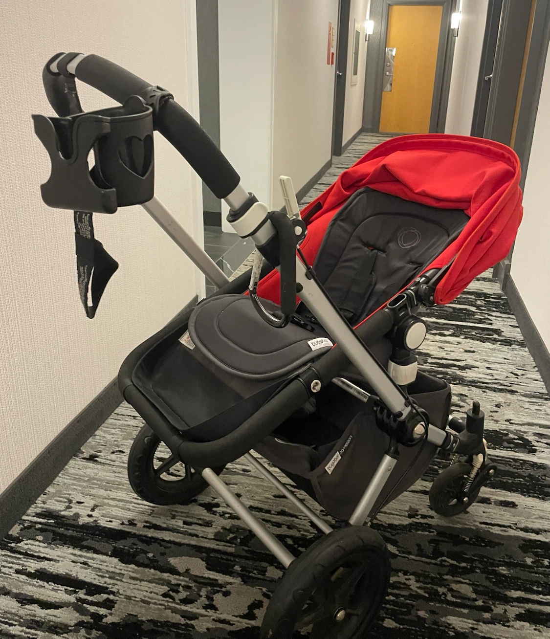 Bugaboo Cameleon Stroller - Complete Set with Bassinet - photo 4