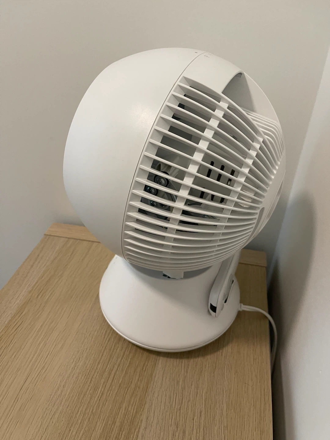 Midea Table Fan - photo 3