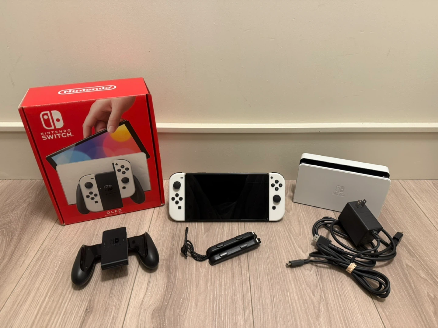 Nintendo Switch OLED Complete