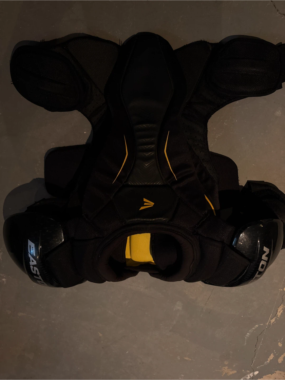 Easton Hockey Chest Protector - photo 2
