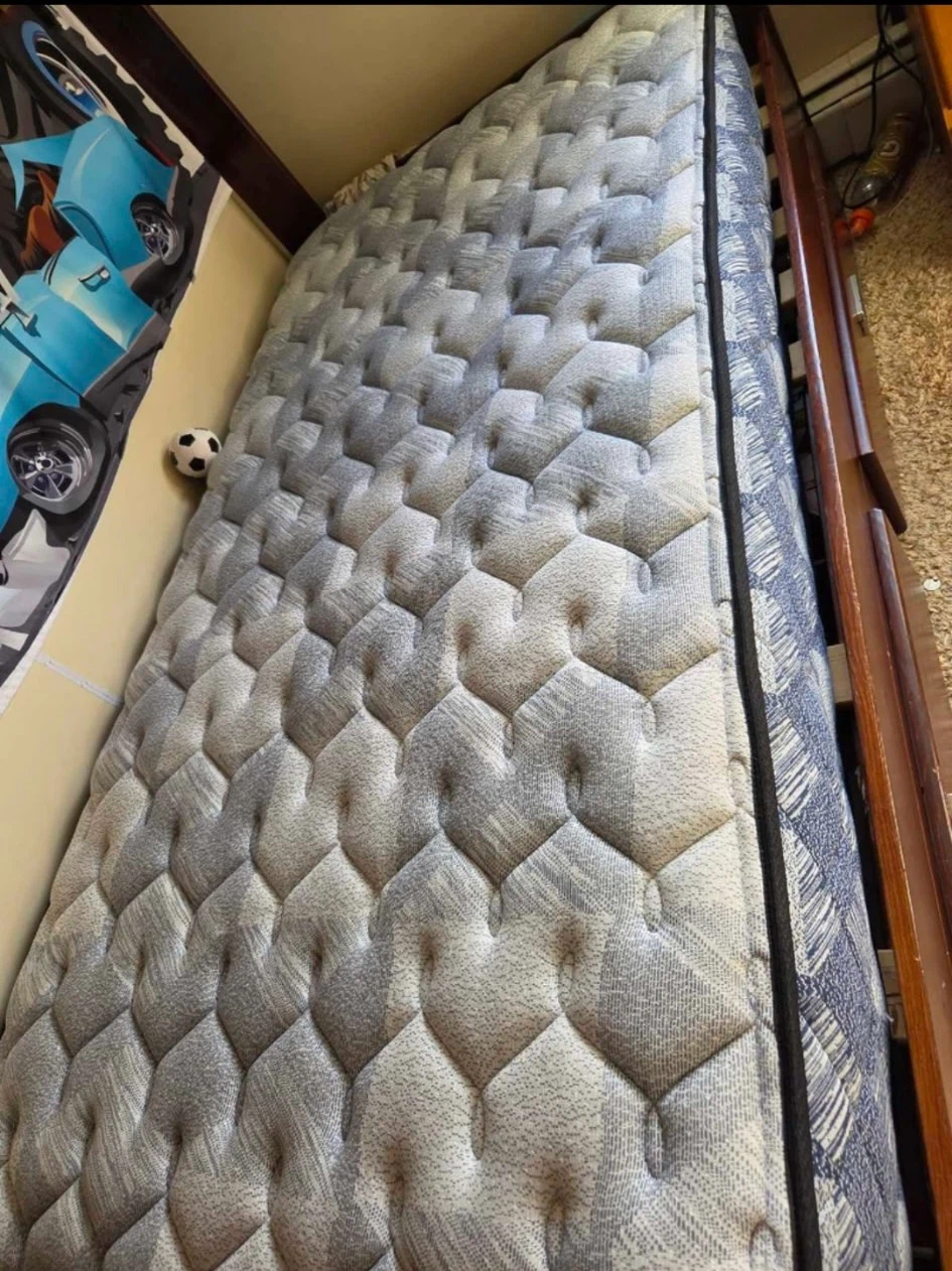 Twin bunk bed - photo 2