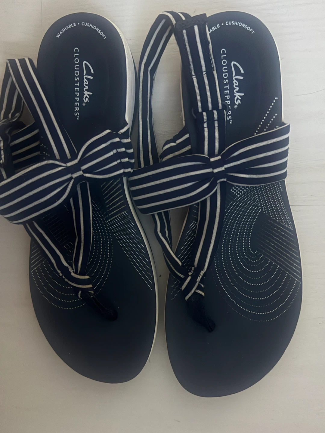 (Need gone)Clarks Cloudsteppers Navy Striped Sandals - photo 2