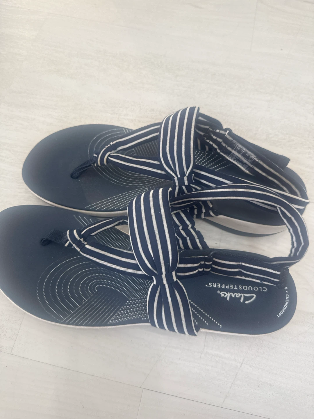 (Need gone)Clarks Cloudsteppers Navy Striped Sandals