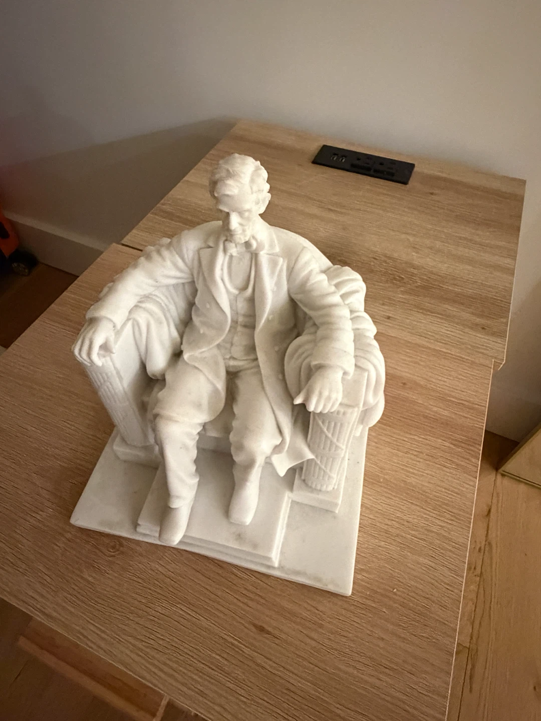 Abraham Lincoln Statue - photo 2