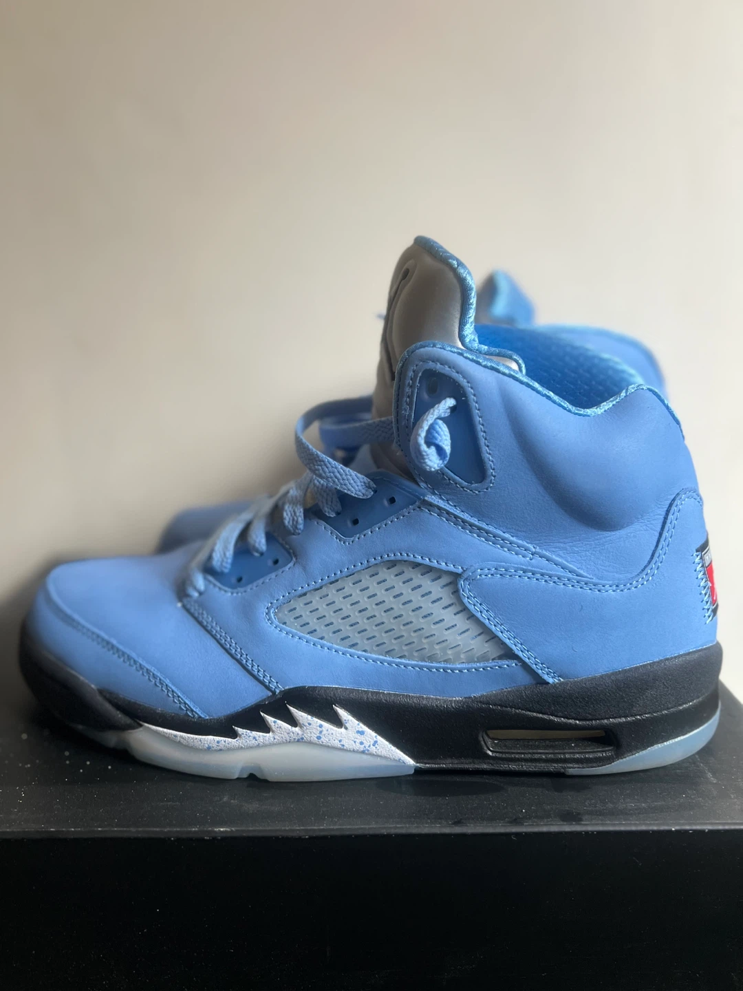 Air Jordan 5 Retro UNC