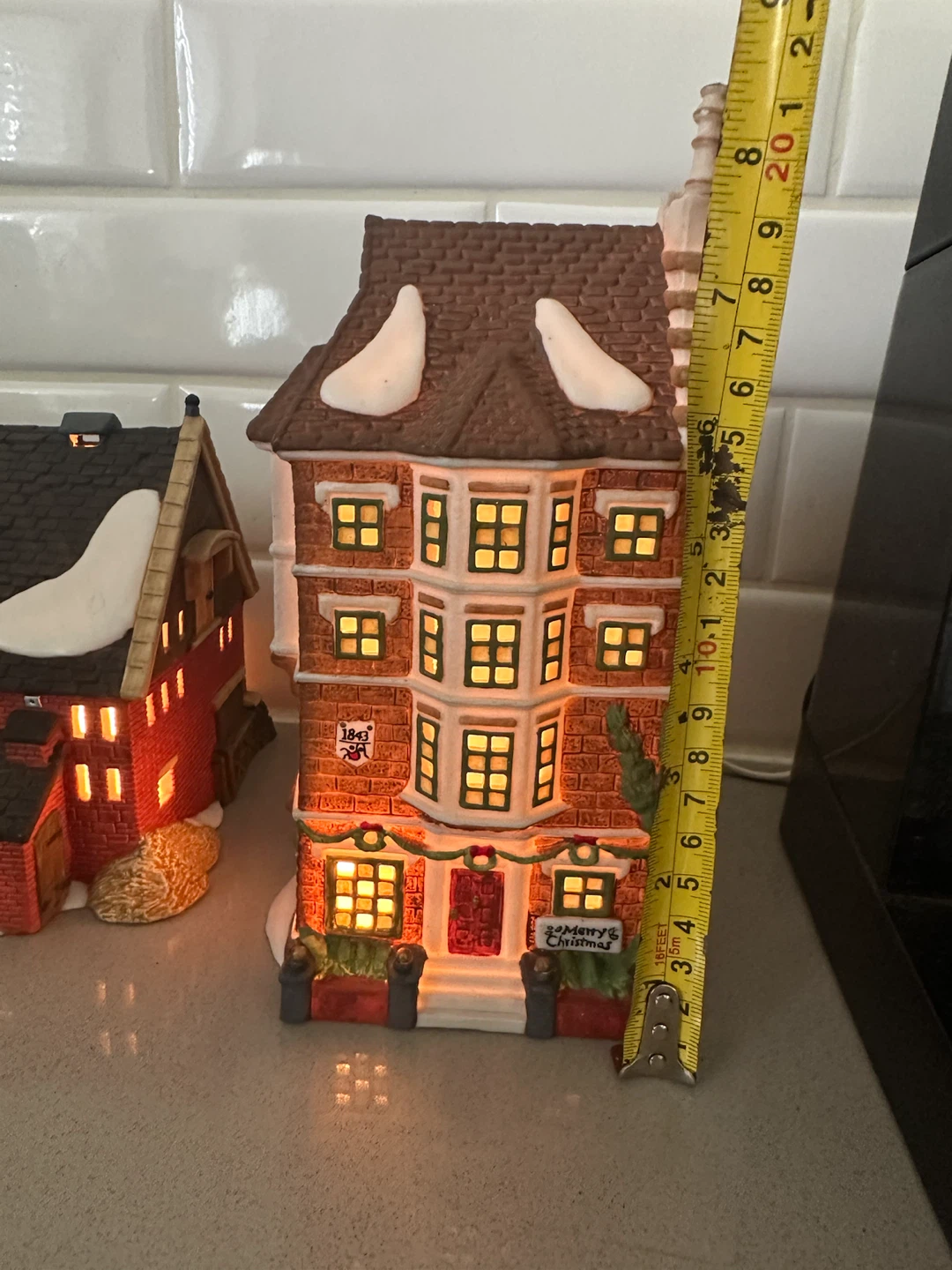 Set of 3 Light-Up Christmas Village Houses - photo 4